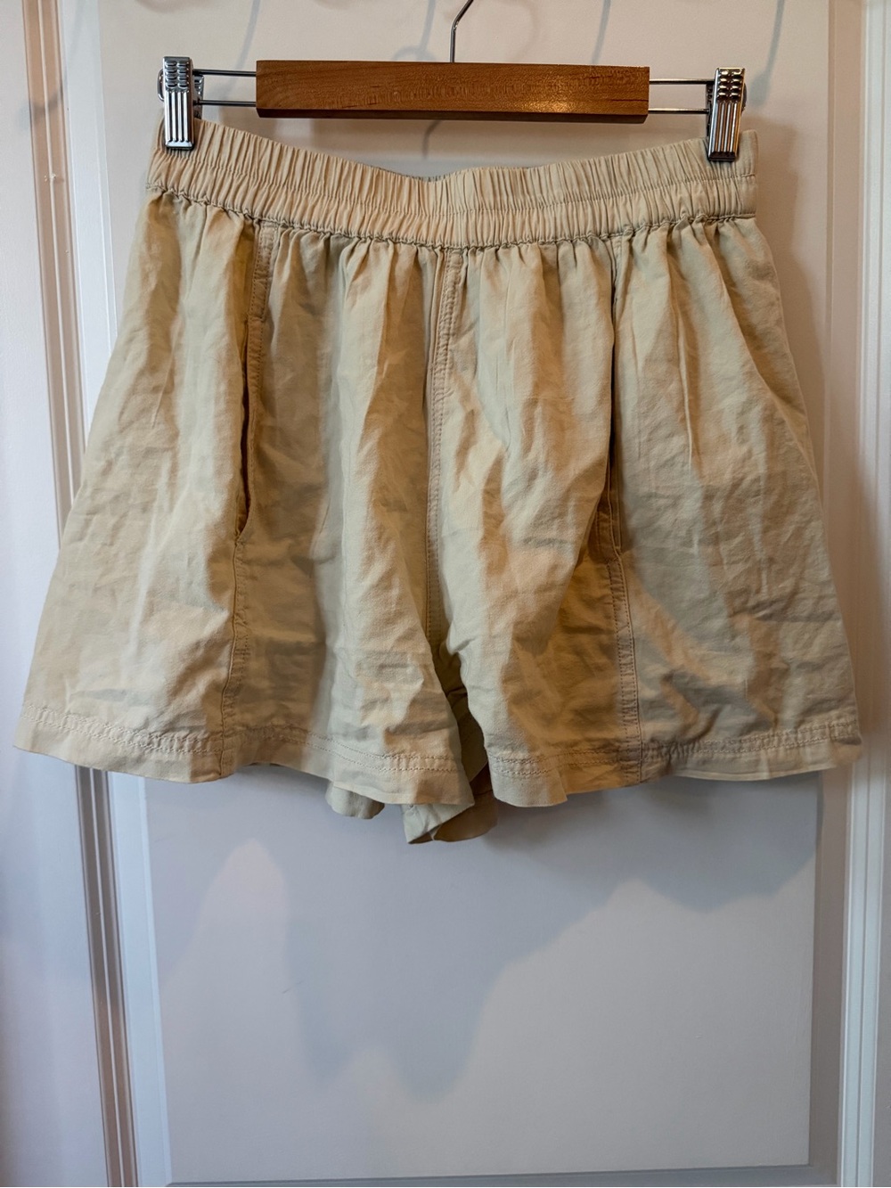 Free People Cream Elastic-Waist Shorts